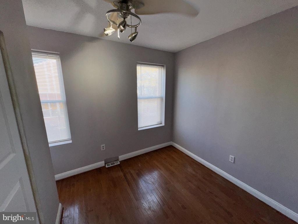 1819 Gales Street Ne - Photo 10