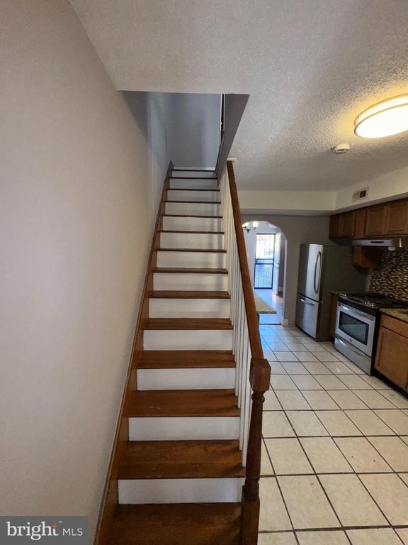 1819 Gales Street Ne - Photo 9