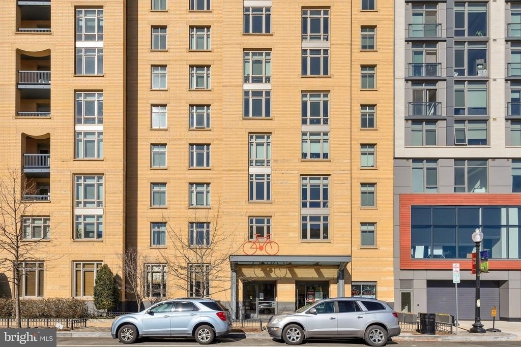880 New Jersey Avenue Se - Photo 1