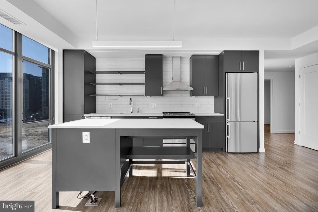 150 I Street Se - Photo 3