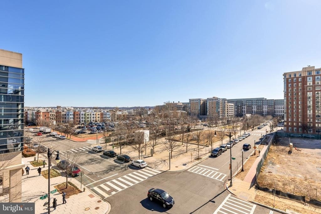 150 I Street Se - Photo 9
