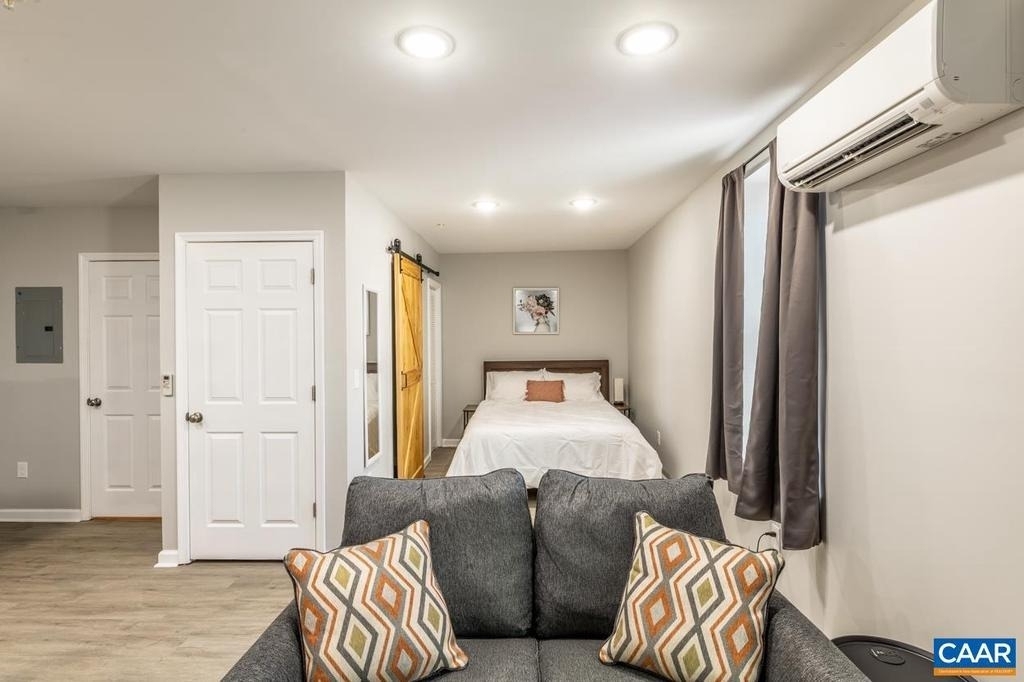 1329 Riverdale Dr - Photo 7