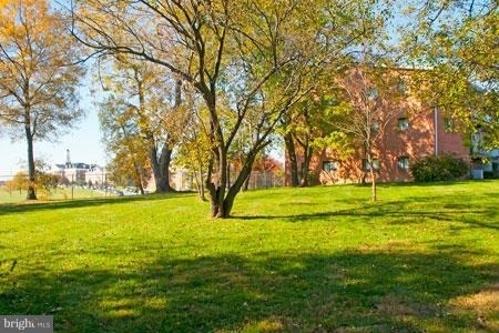 10401 46th Avenue - Photo 1