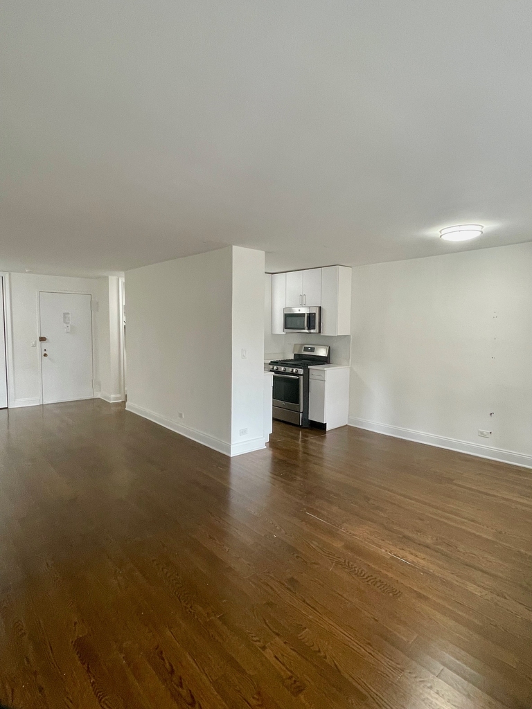 240 E 82nd Street - Photo 1