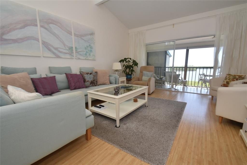 1512 Pelican Point Drive - Photo 2