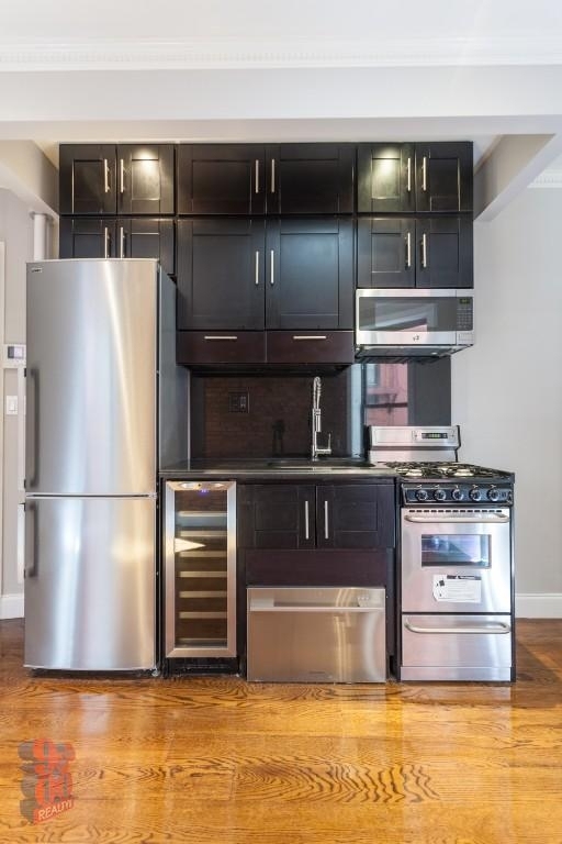 3 West 103rd Street - Photo 3