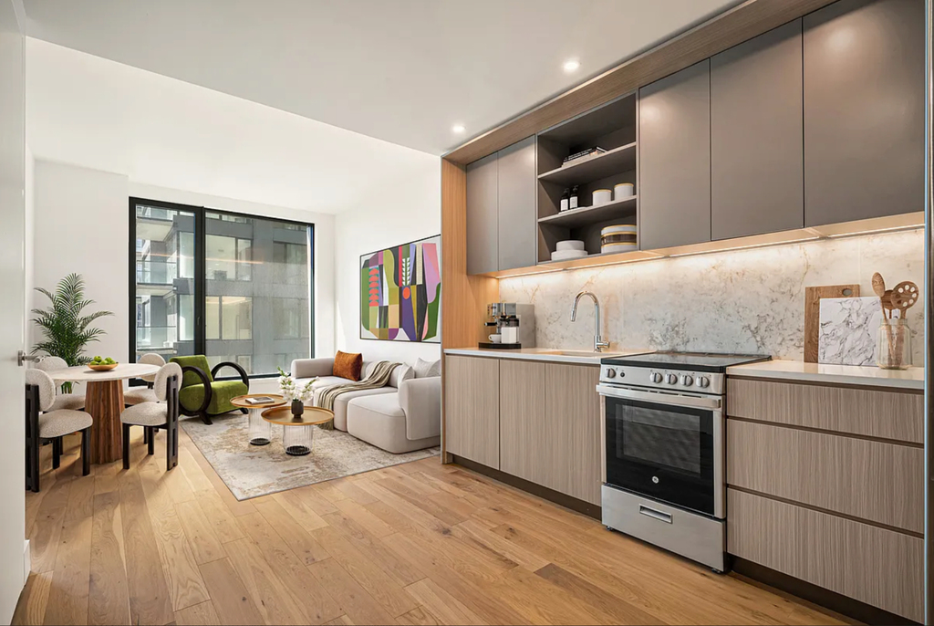 20 Rockwell Place - Photo 0