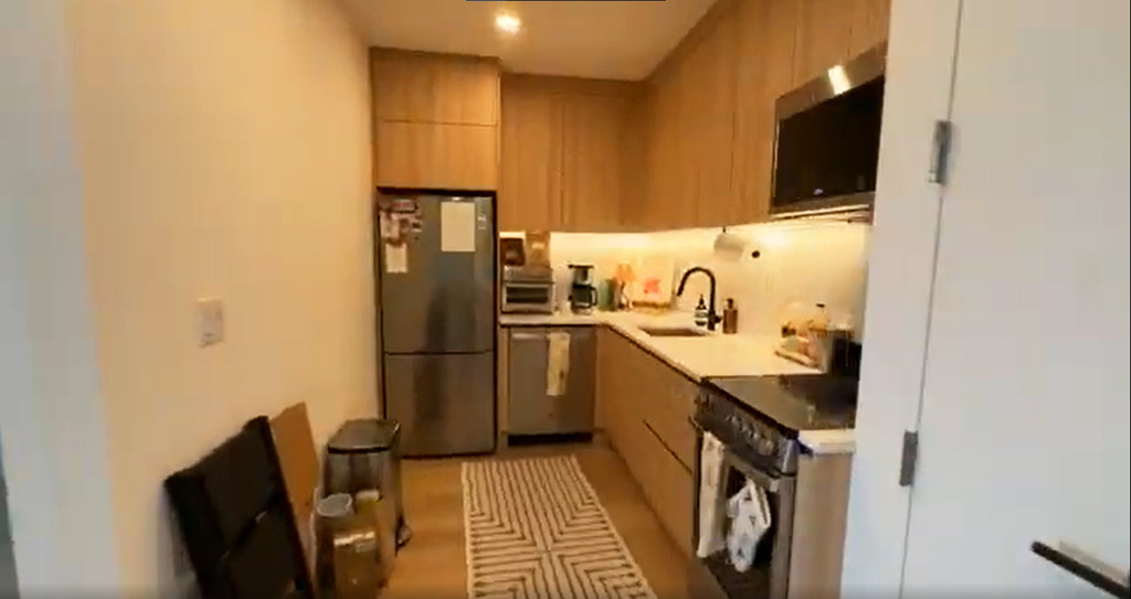1010 Pacific Street - Photo 3