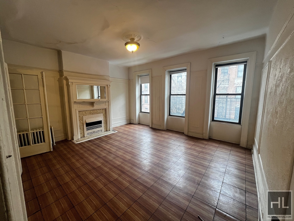 West 103rd Street - Photo 1