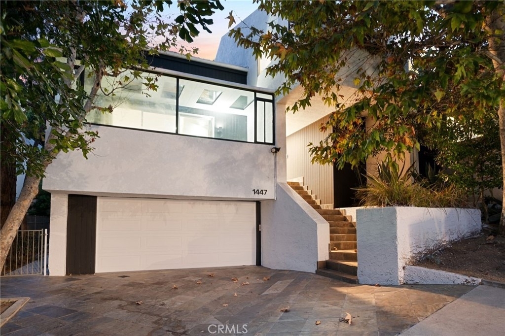 1447 N Kings Road - Photo 0