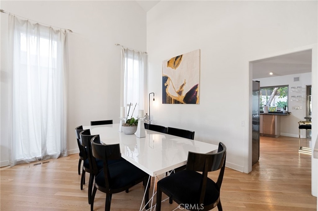 1447 N Kings Road - Photo 7