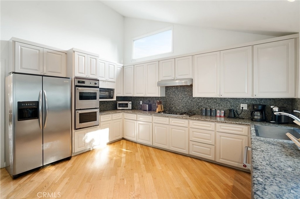 1447 N Kings Road - Photo 8