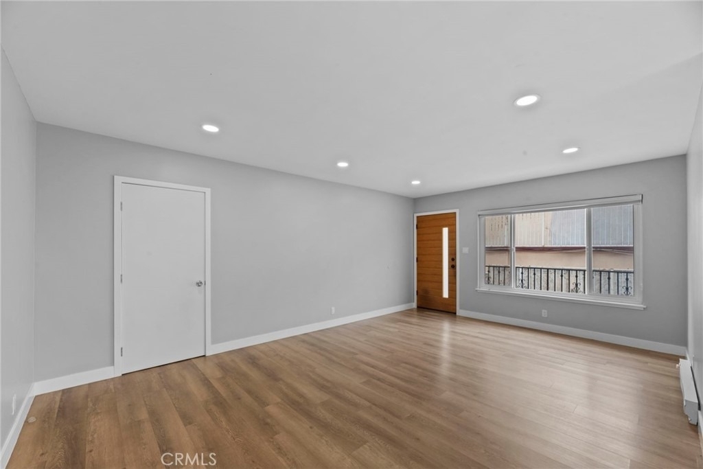 2027 Vista Del Mar - Photo 3