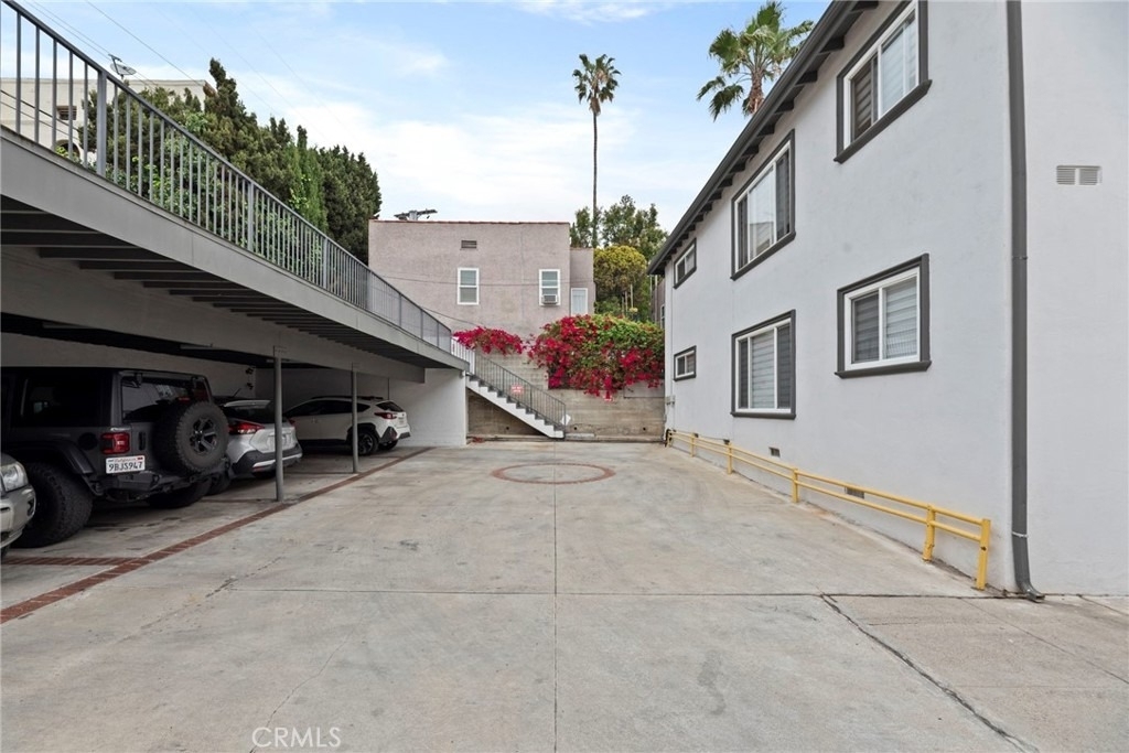 2027 Vista Del Mar - Photo 15