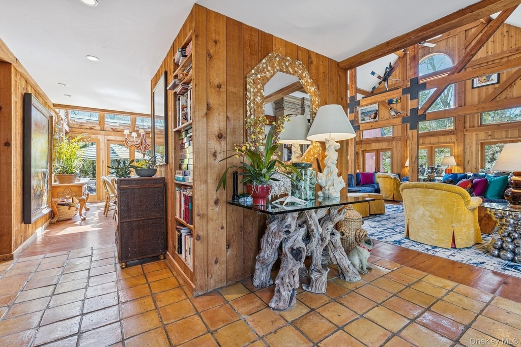 4 Marion Lane - Photo 1