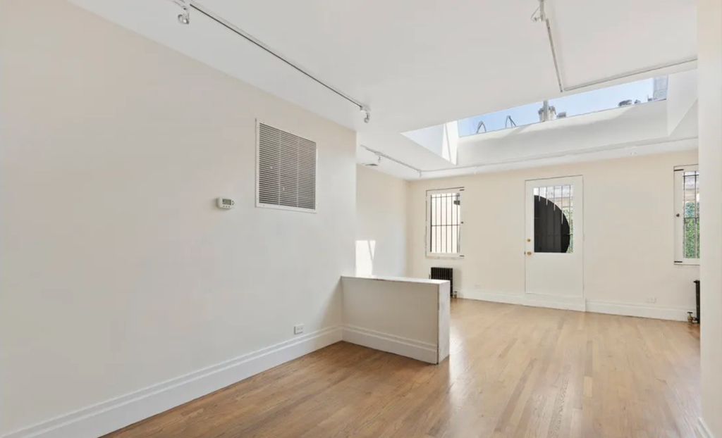 24 E 64th Street - Photo 2
