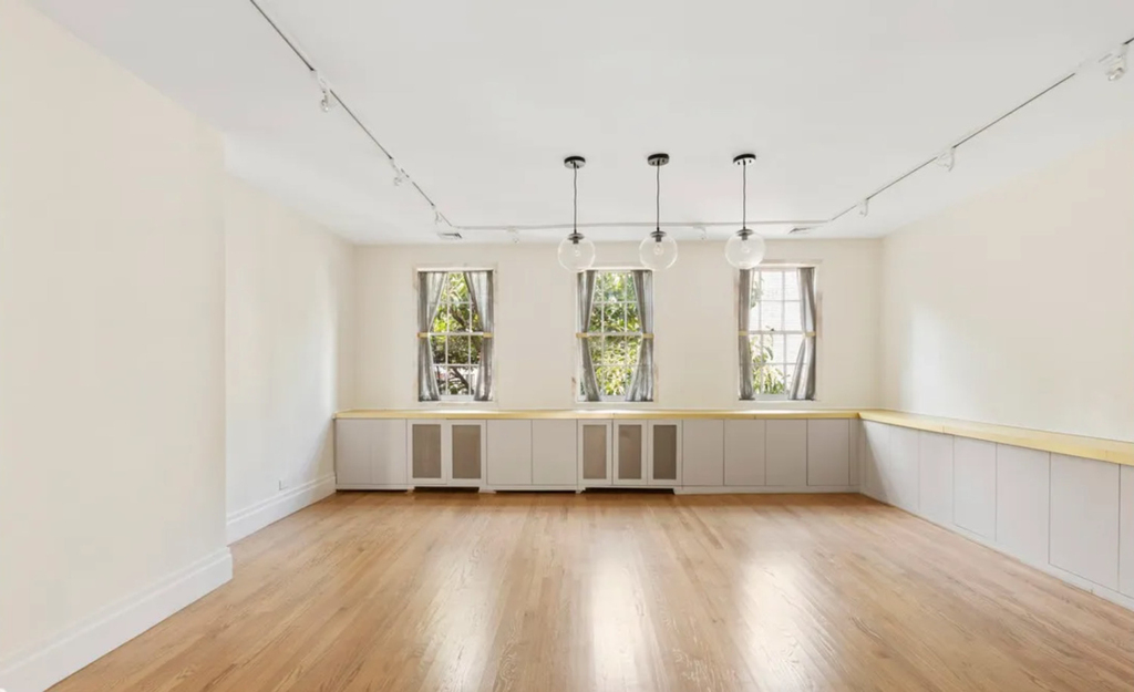 24 E 64th Street - Photo 4