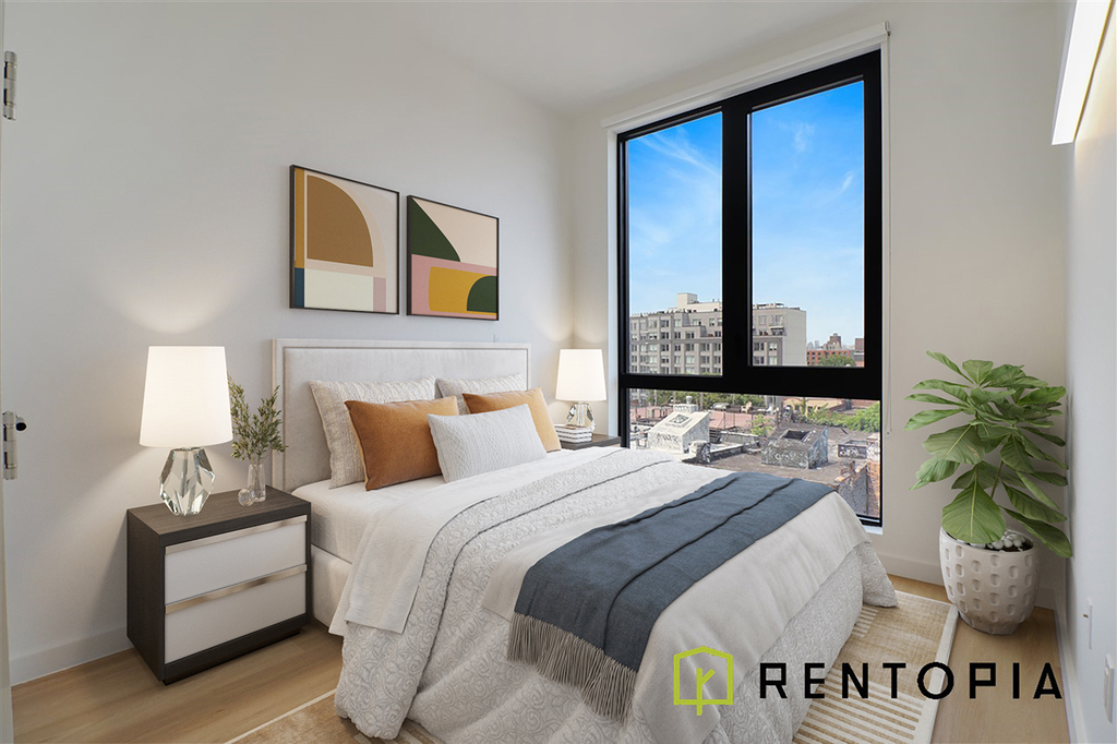 1010 Pacific Street - Photo 2