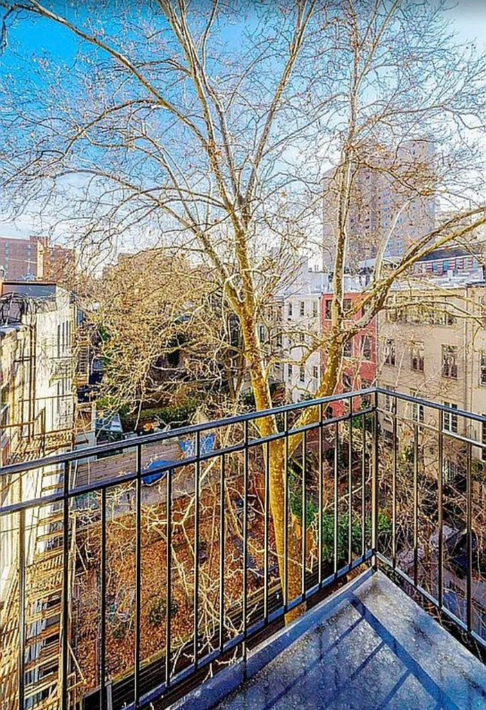 332 East 19th Street - Photo 4