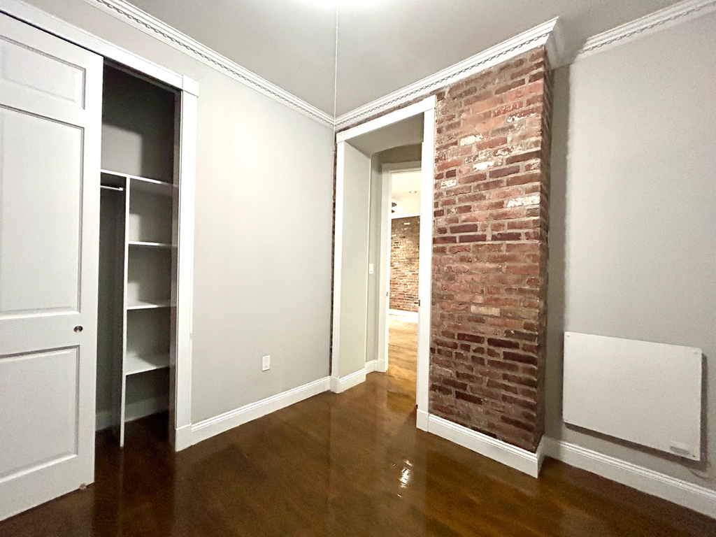 West 123rd Street - Photo 10