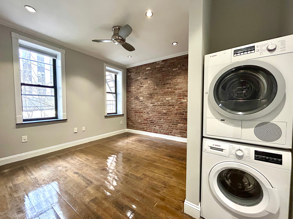 West 123rd Street - Photo 2
