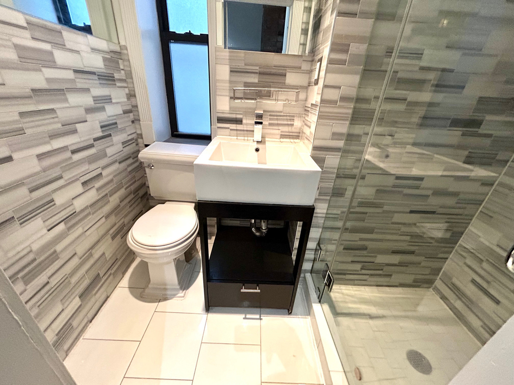 West 123rd Street - Photo 11