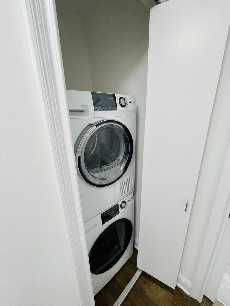 137 East 38th Street - Photo 6