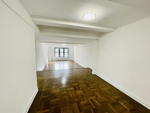 137 East 38th Street - Photo 0