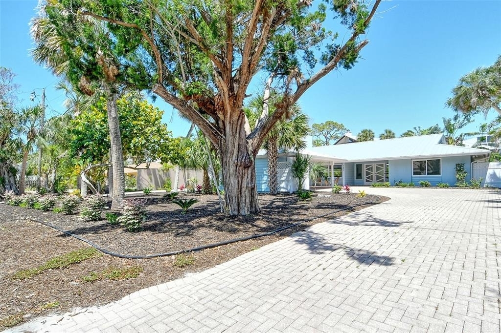 4852 Featherbed Lane - Photo 3
