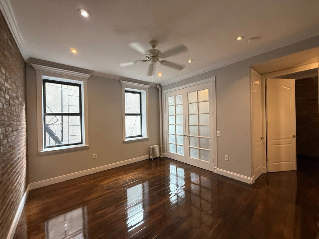  East 18th Street  - Photo 9