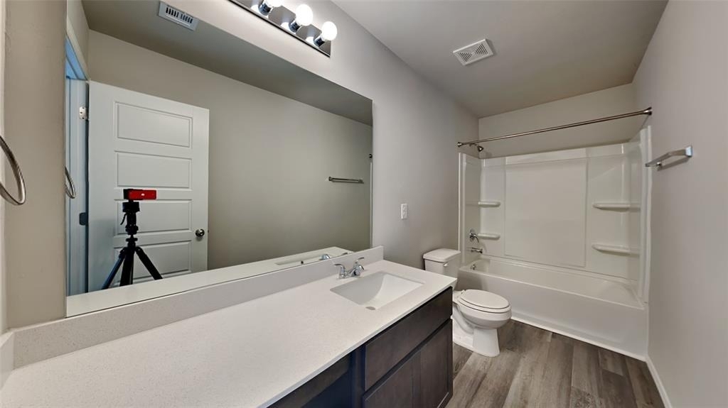 1432 Dustin Drive - Photo 10