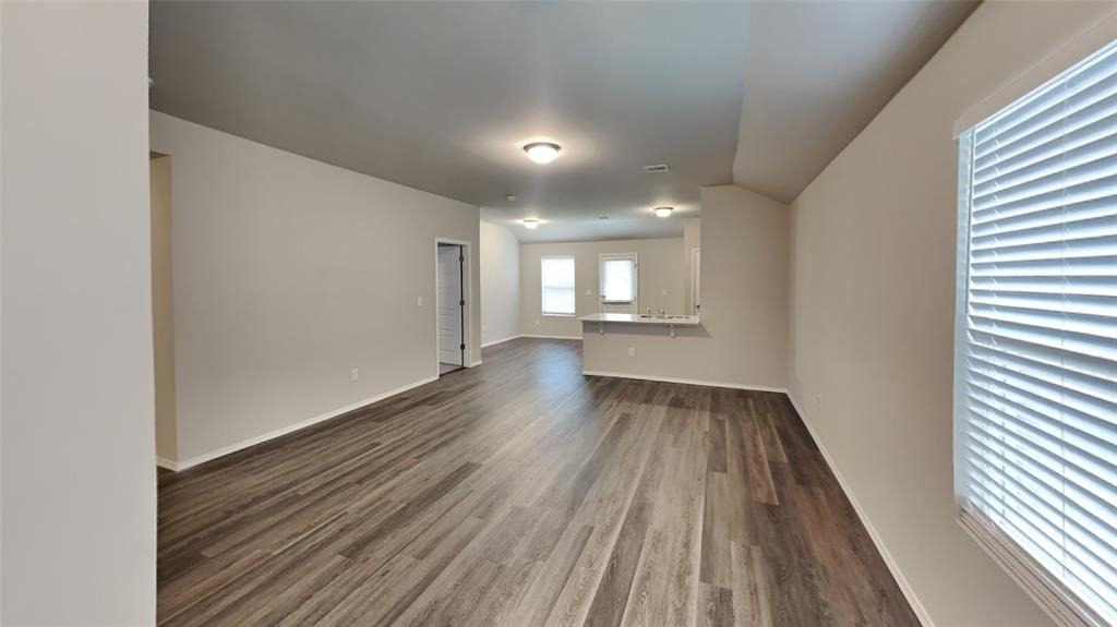 1432 Dustin Drive - Photo 2