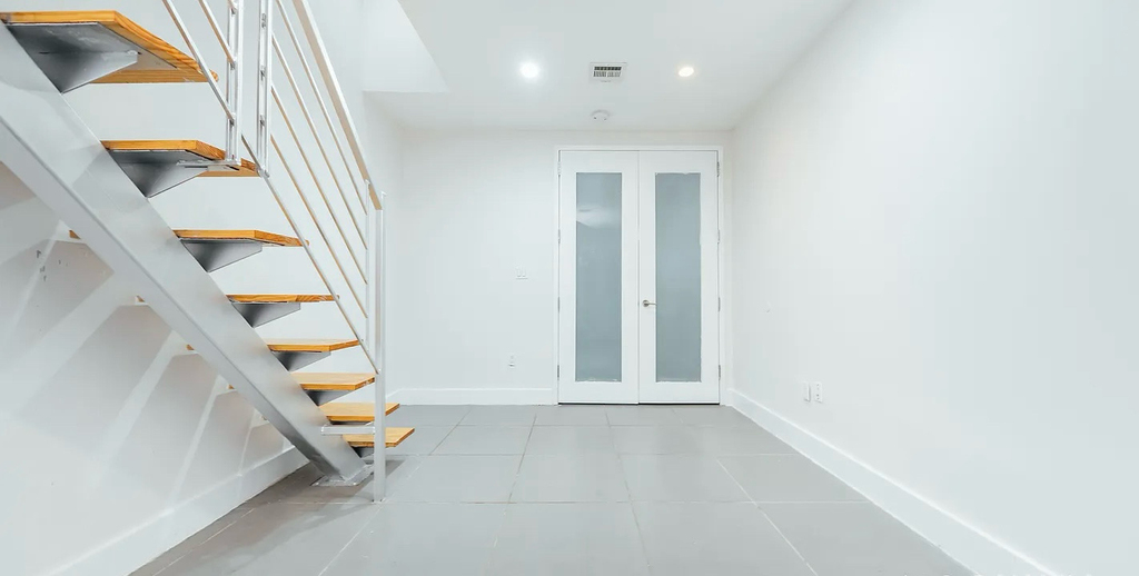 221 Himrod Street - Photo 9