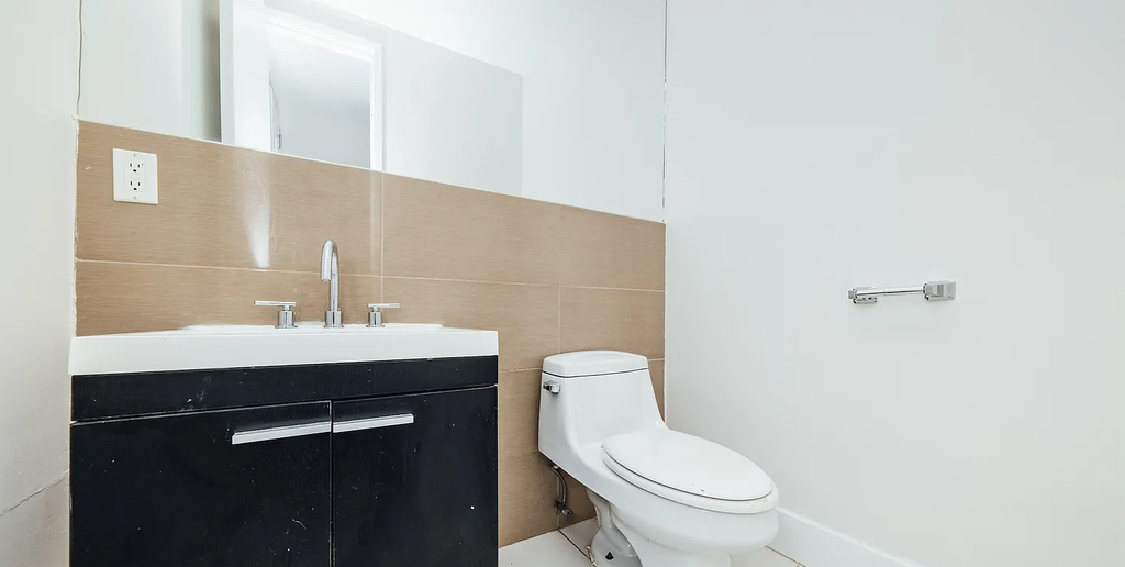 221 Himrod Street - Photo 14