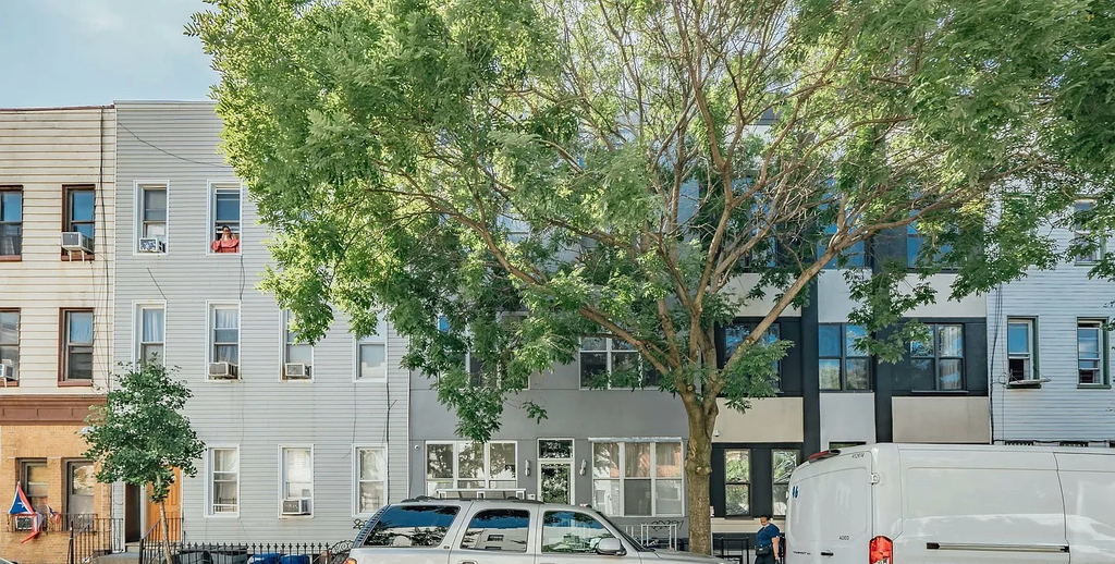 221 Himrod Street - Photo 16