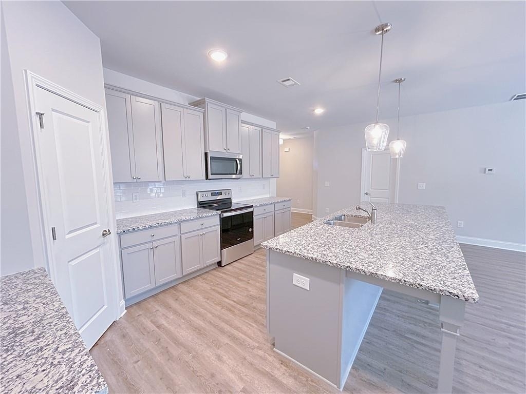 2580 Mills Commons Drive - Photo 4