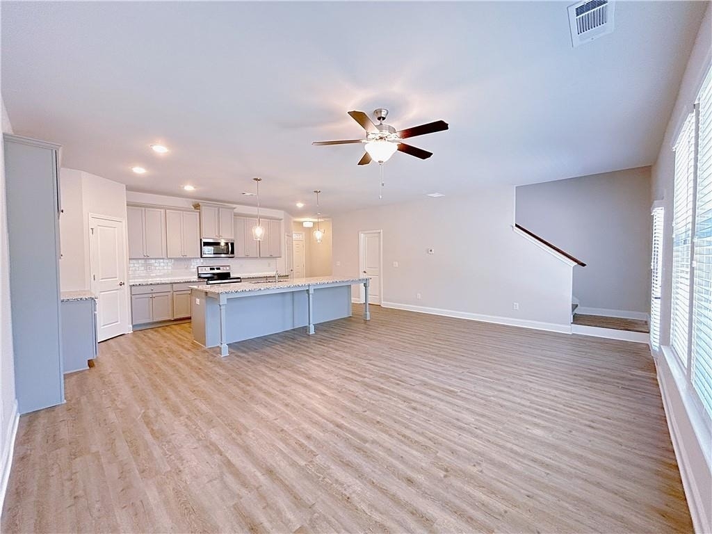 2580 Mills Commons Drive - Photo 6