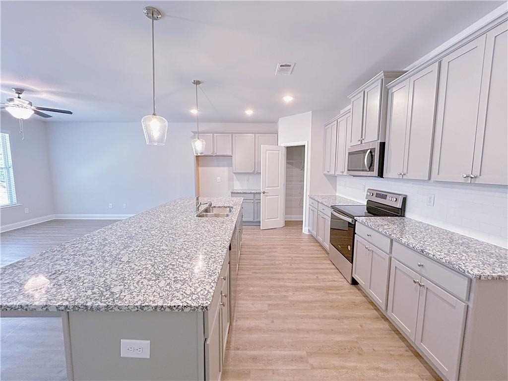 2580 Mills Commons Drive - Photo 3