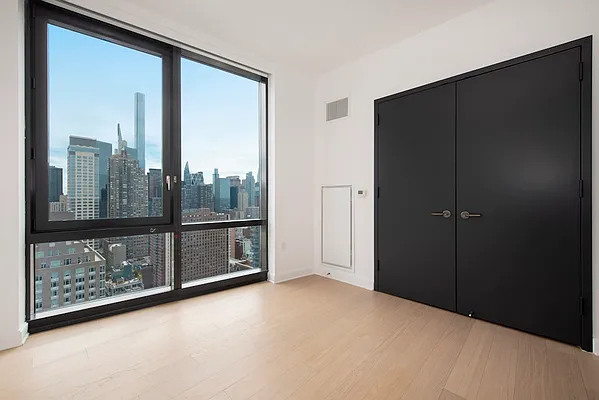 21 West End Avenue - Photo 3