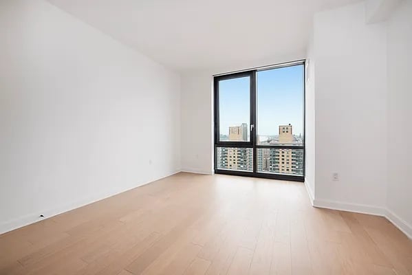 21 West End Avenue - Photo 2