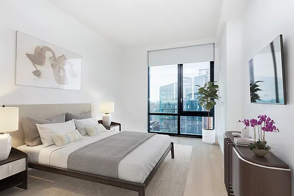21 West End Avenue - Photo 1
