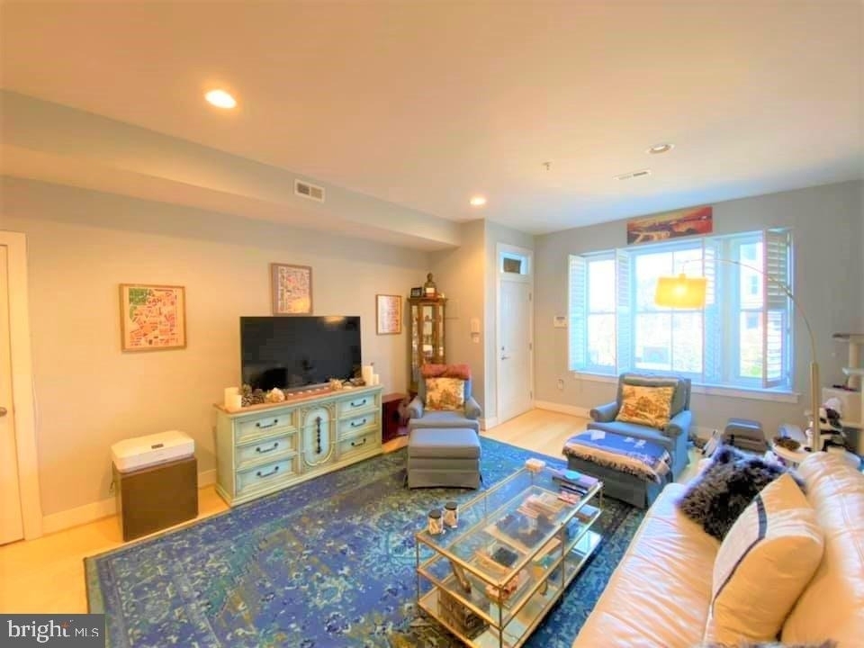 1202 Fairmont Street Nw - Photo 3