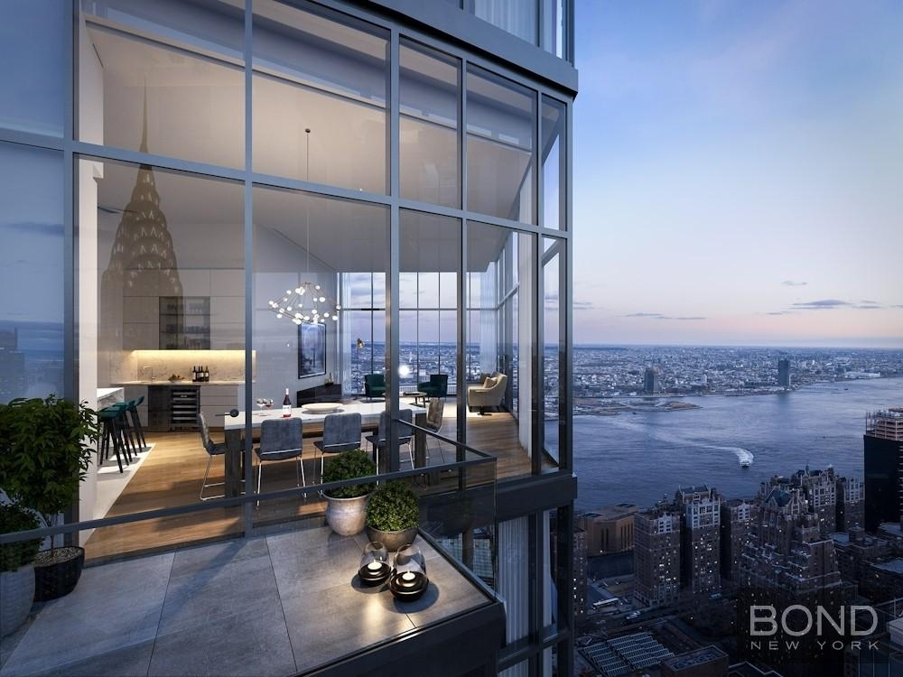 East 44th Street - Photo 0