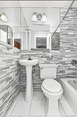 West 52nd Street - Photo 6