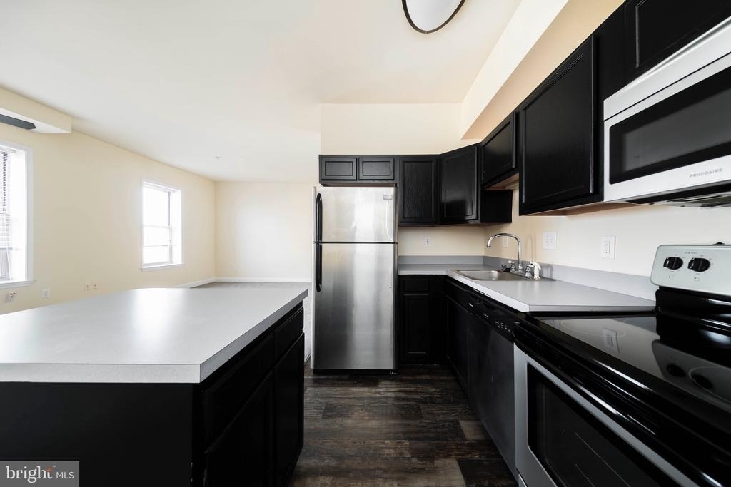 1123 N Eutaw Street - Photo 34