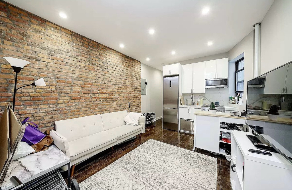 332 East 19th Street - Photo 0