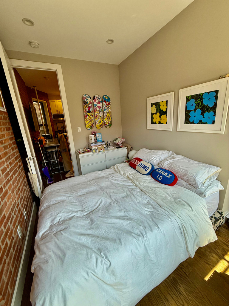 332 East 19th Street - Photo 5