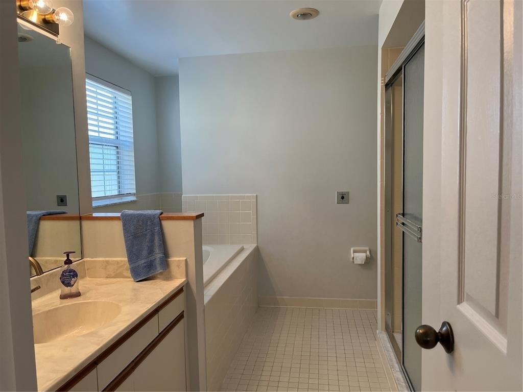 8 Marina Point Place - Photo 16