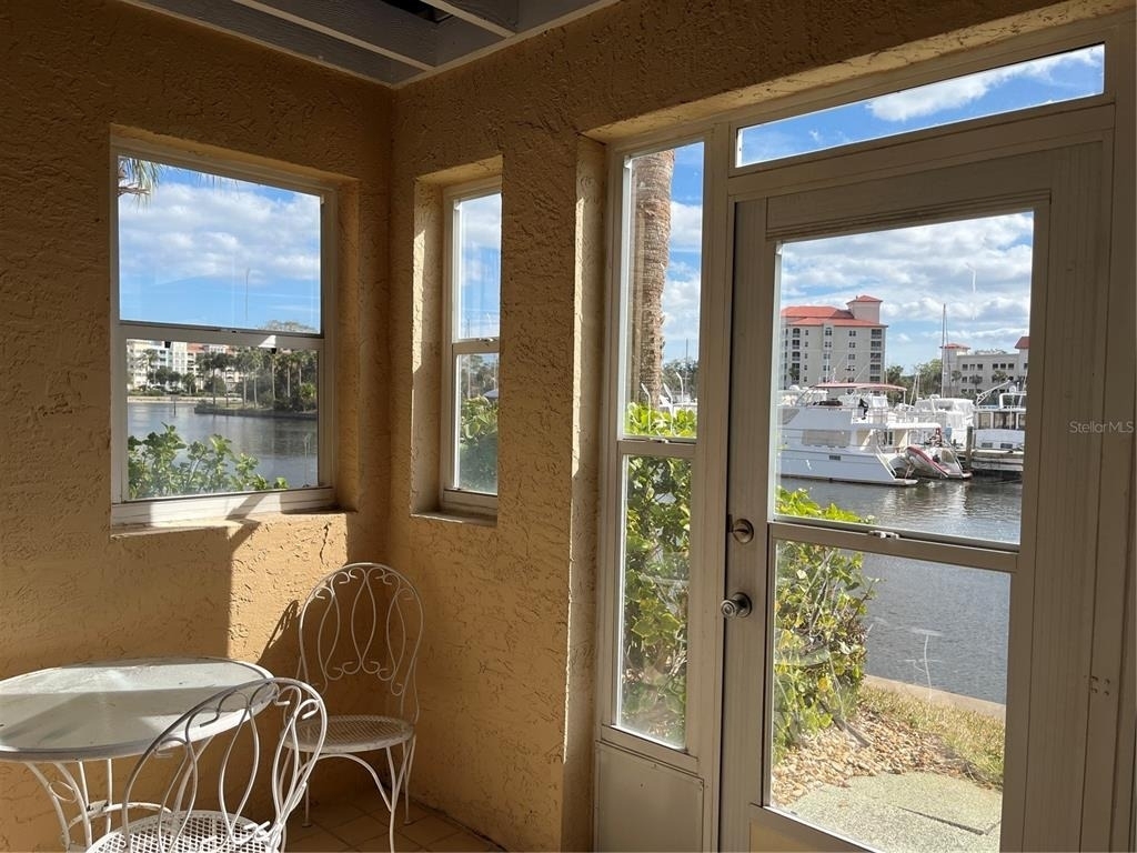 8 Marina Point Place - Photo 32
