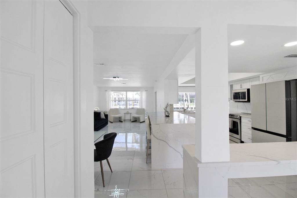 945 Bal Harbor Boulevard - Photo 31